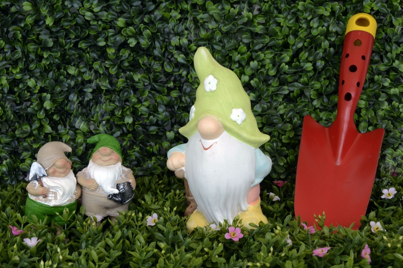 sasu-VALDEBLORE-min_garden-gnome-1404358