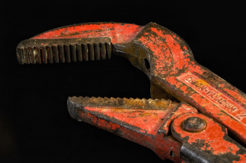 sasu-VALDEBLORE-min_pipe-wrench-318084